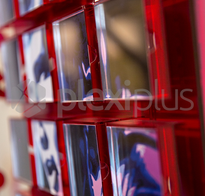 Frame CUBO wall mounted